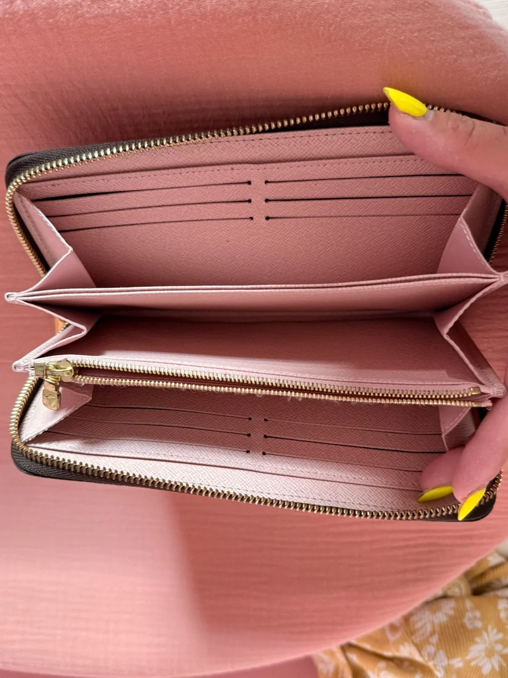 Louis Vuitton Pink Zip Around Wallet with Gold Hardware - Picture 2 of 3